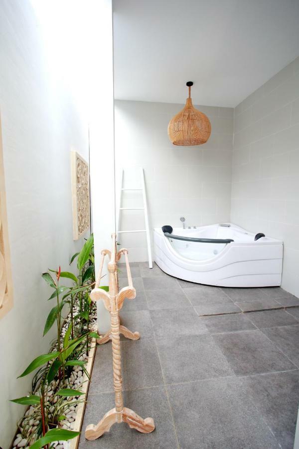 Vanilla Suite Jimbaran Esterno foto